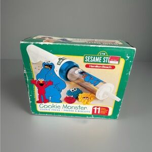 Vintage 1998 Hamilton Beach “Sesame Street” Cookie Monster Cookie Press. NIB